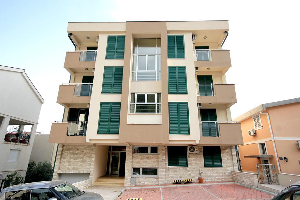 Apartments Draskovic Mirista Petrovac Exterior photo